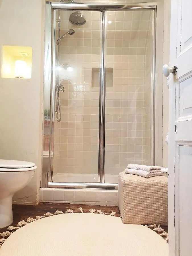 Holiday home L'Ancienne Ecole Villa Entraygues-sur-Truyere