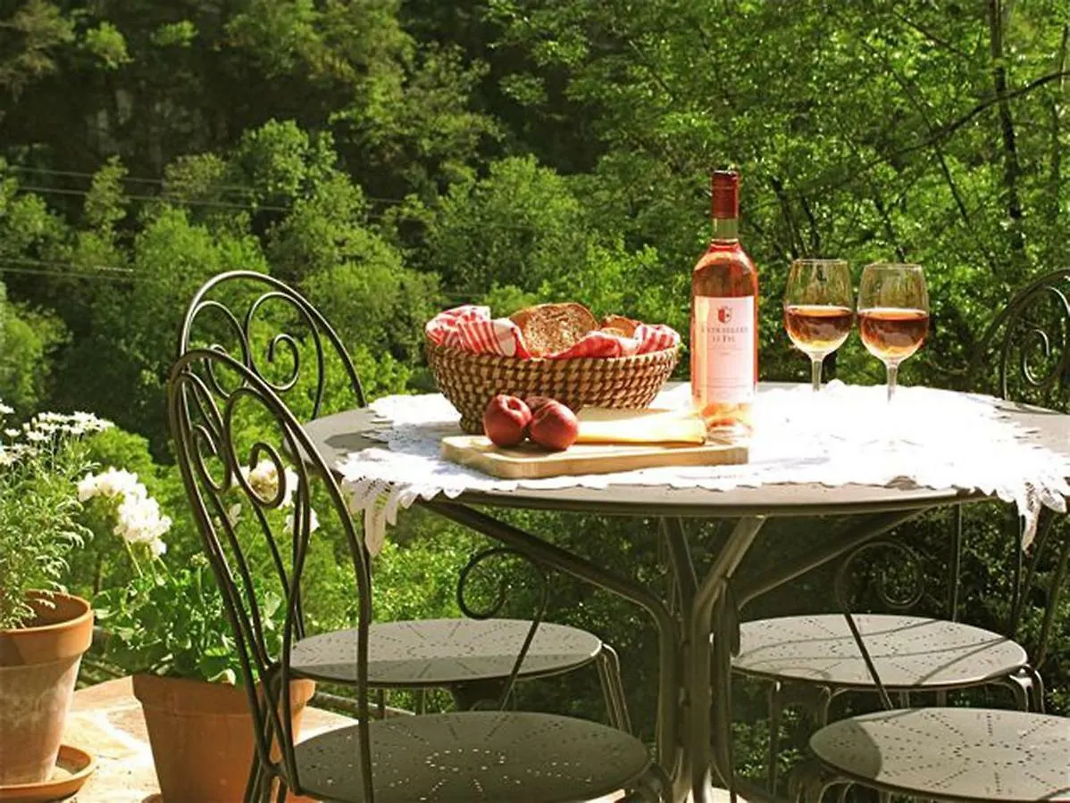 Holiday home L'Ancienne Ecole Villa Entraygues-sur-Truyere France