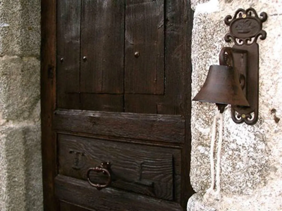 Holiday home L'Ancienne Ecole Villa Entraygues-sur-Truyere