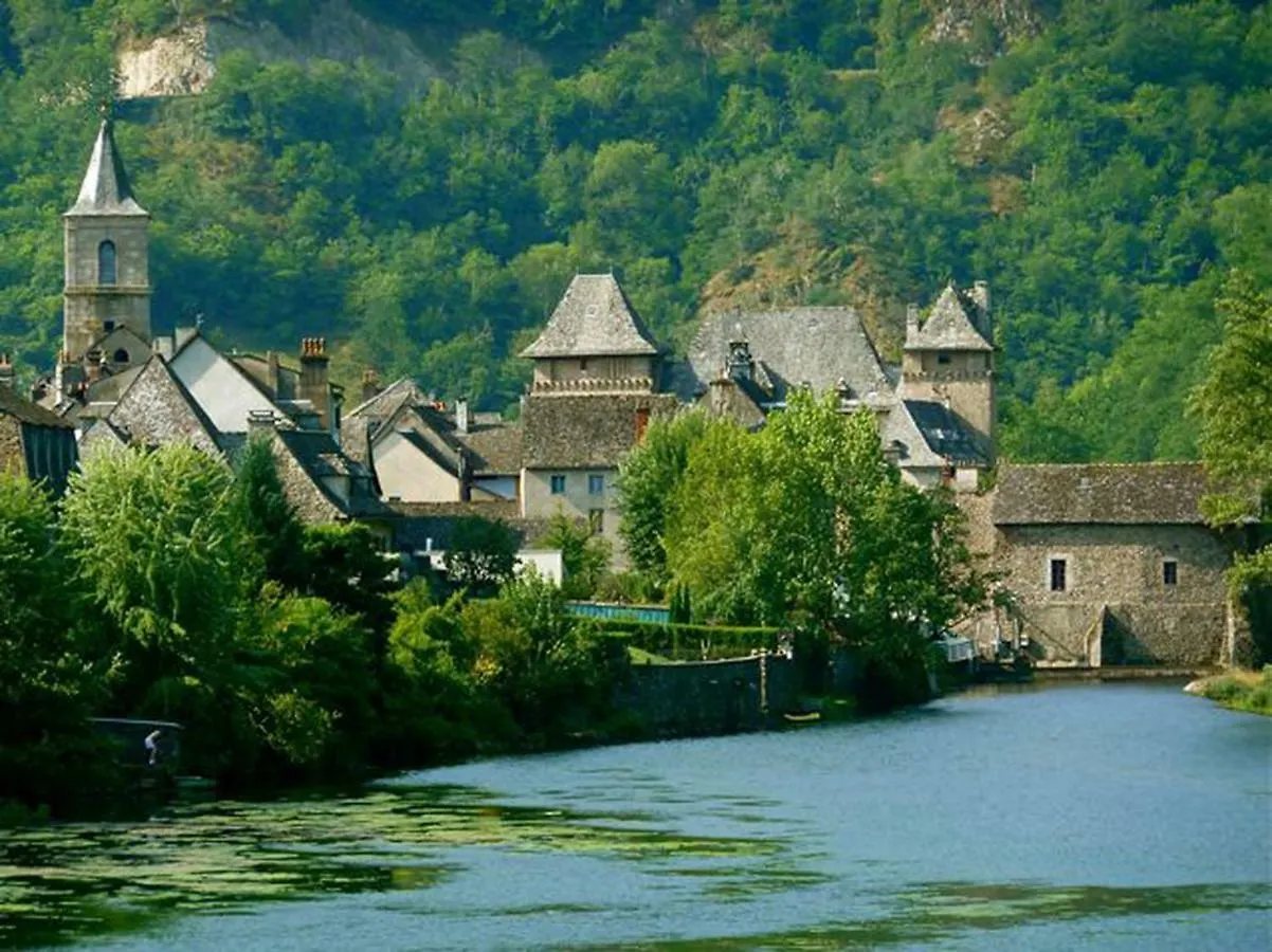 L'Ancienne Ecole Villa Entraygues-sur-Truyere Holiday home